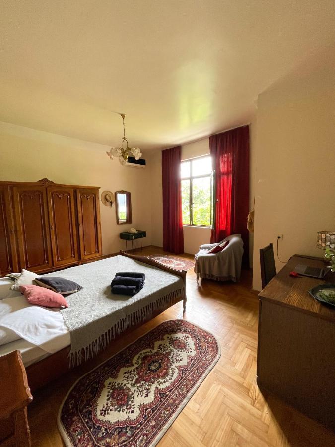Batumi Holiday 3 バトゥーミ エクステリア 写真